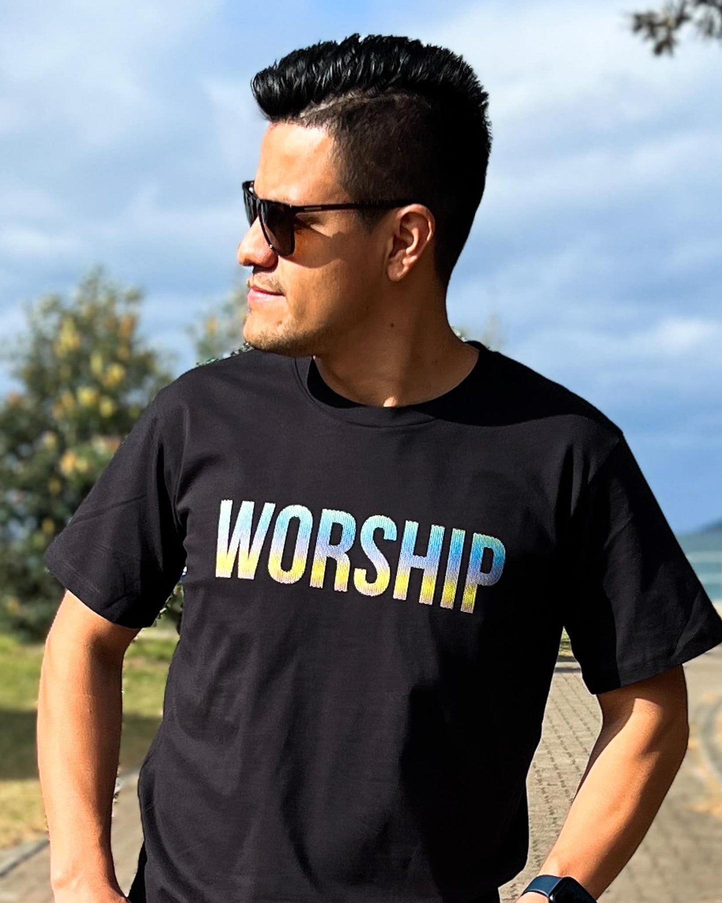 Worship Christian unisex black t-shirt with many colours